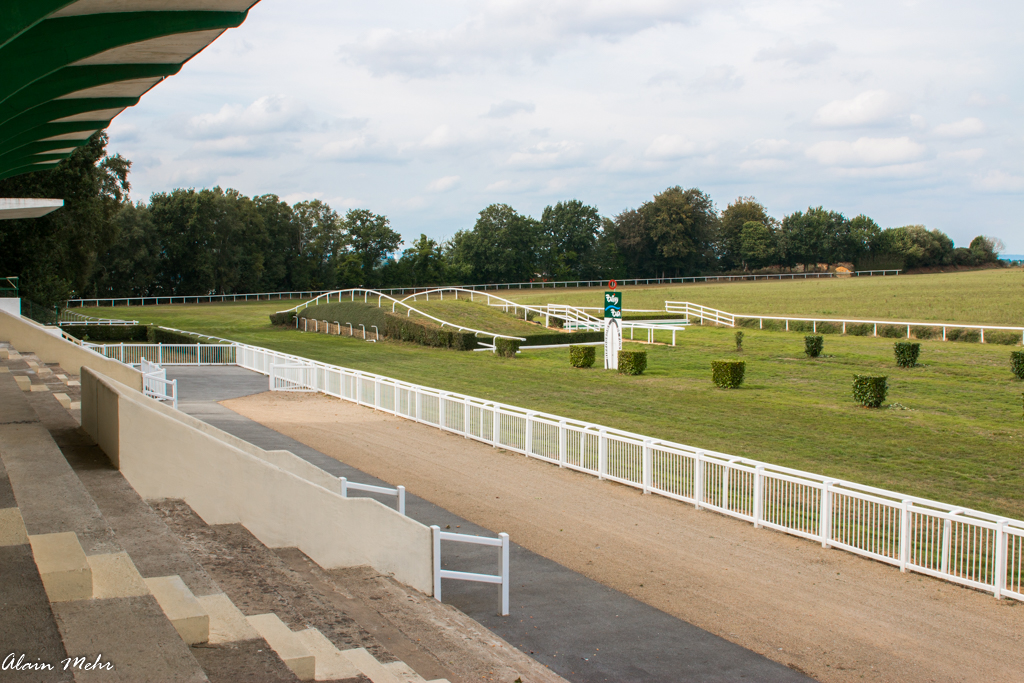 depuis tribunes